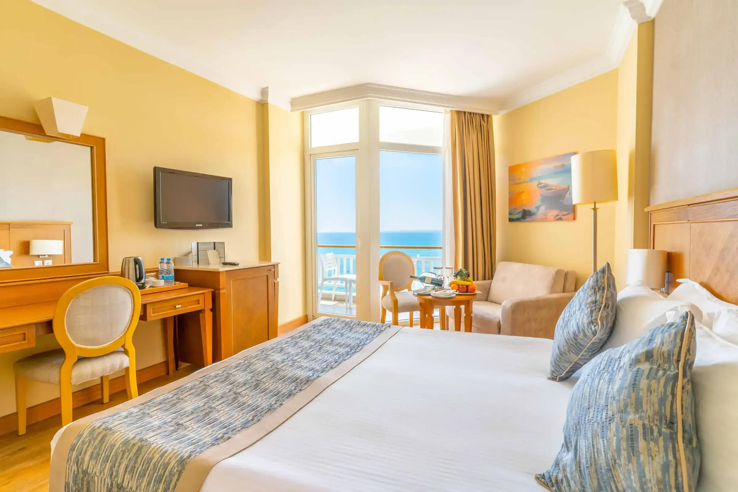 Denize Sıfır Manzaralı Oda – Salamis Bay Conti Resort Hotel